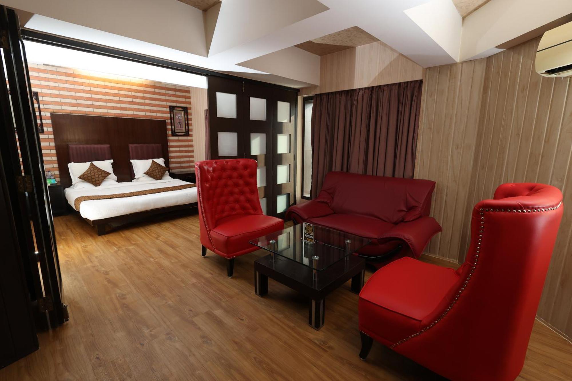 Quaint Suites Hotel & Banquet Mumbai Bagian luar foto
