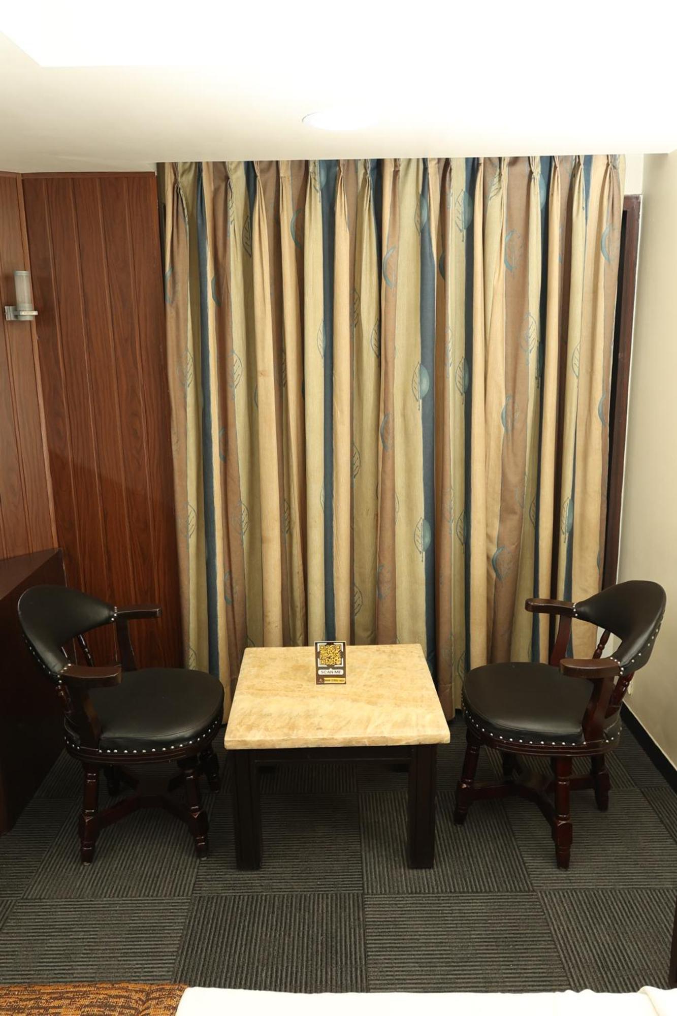 Quaint Suites Hotel & Banquet Mumbai Bagian luar foto