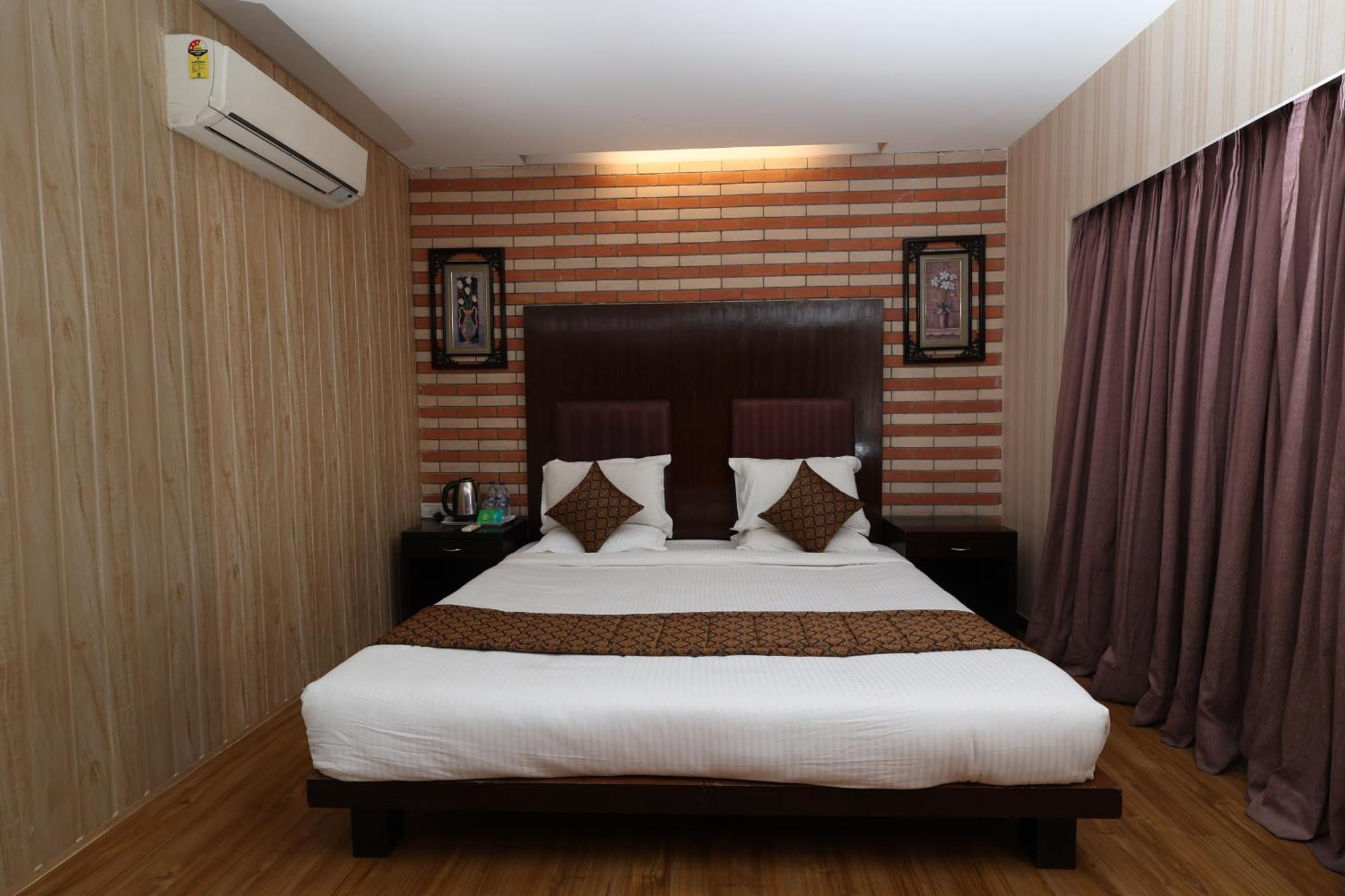 Quaint Suites Hotel & Banquet Mumbai Bagian luar foto
