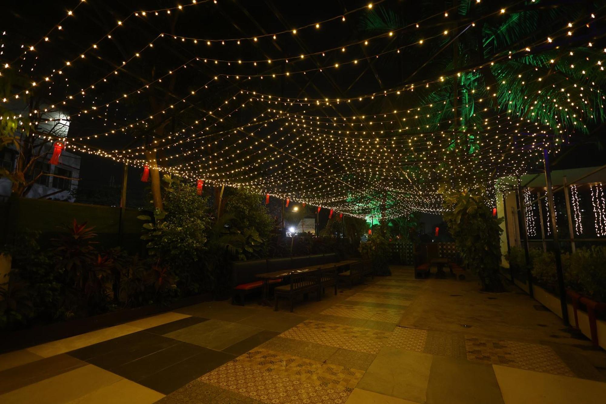 Quaint Suites Hotel & Banquet Mumbai Bagian luar foto
